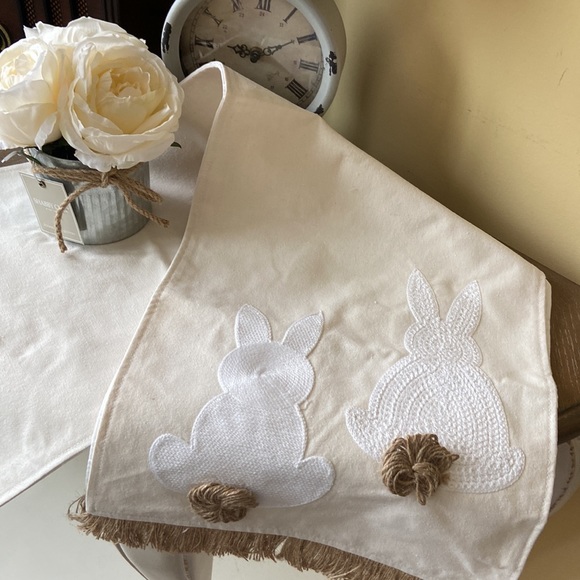NEW! Shabby Chic Cottage Farmhouse Spring Bunny Rabbit Dining Table Runner - Picture 6 of 6